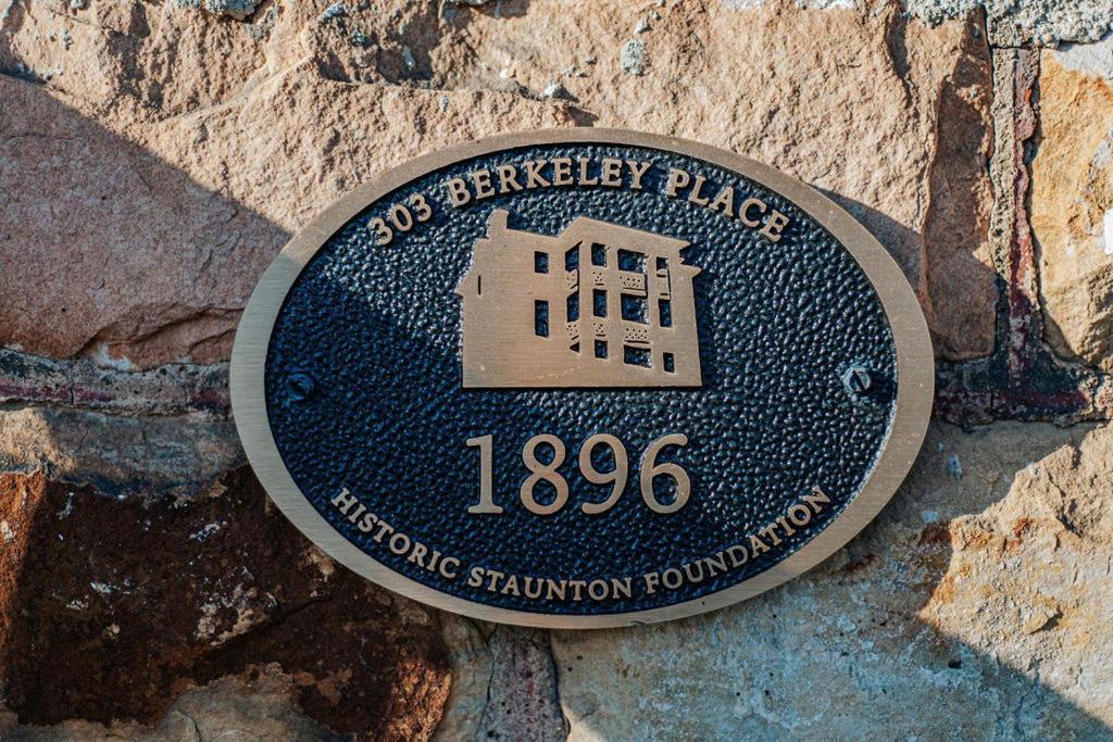 The Historic Berkeley Place 斯汤顿 客房 照片